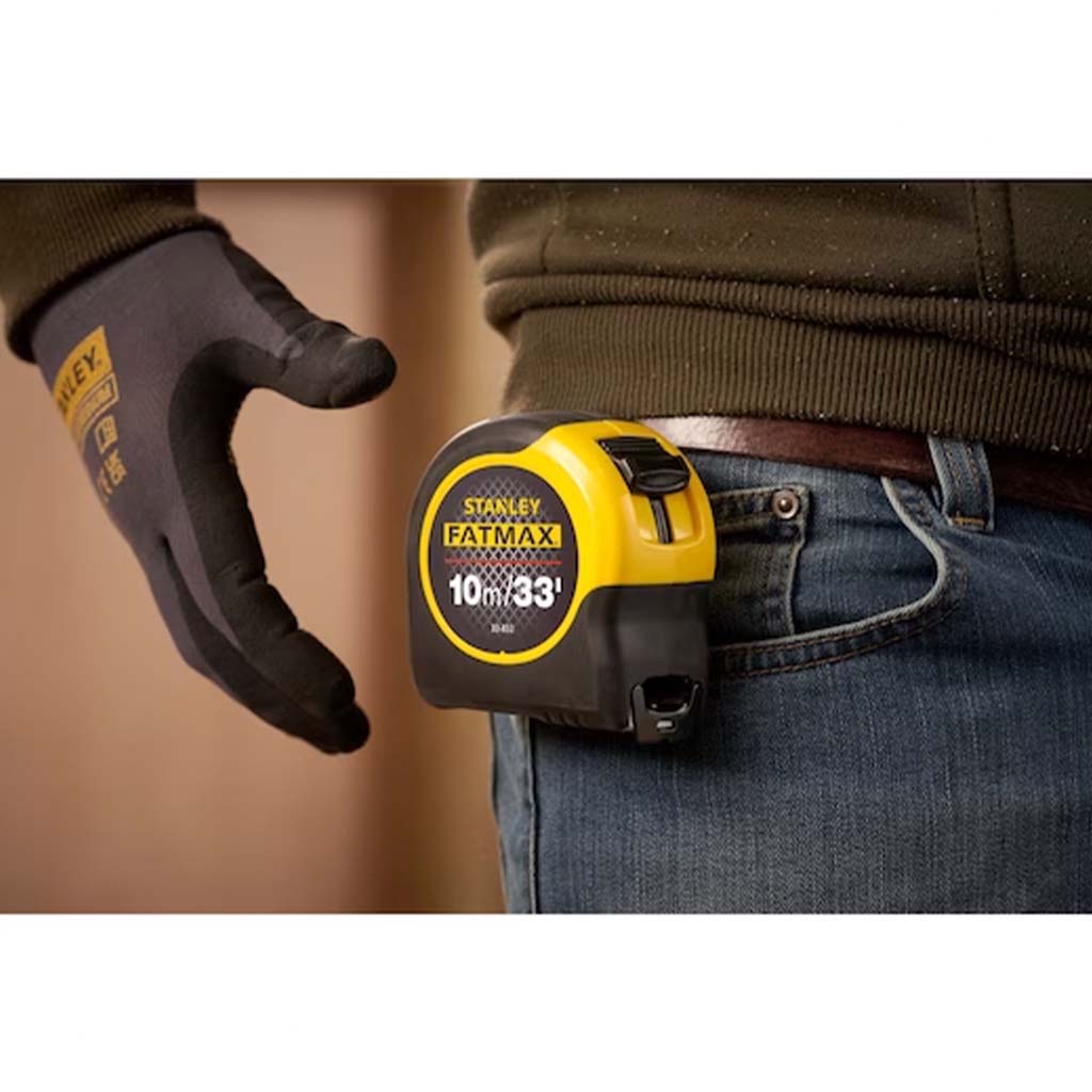 STANLEY FatMax BladeArmor Tape Measure 10M/33' 33-832